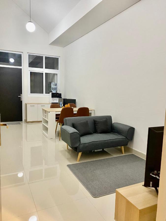 Villa Ku Villa Mu Semarang Exterior foto